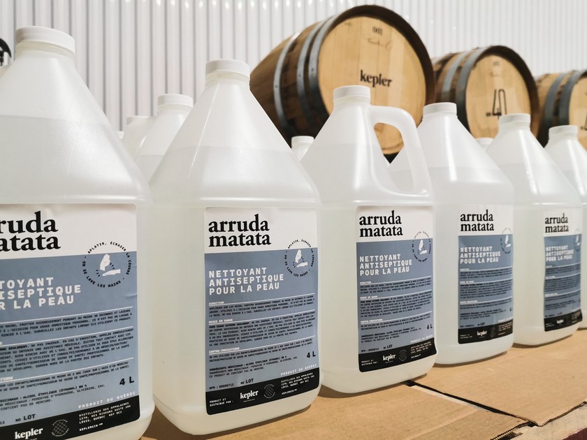 Le gel désinfectant Arruda Matata distribué dès aujourd'hui par la distillerie des Appalaches de Lévis